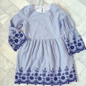 GAP adorable striped dress with lovely embroidery. Girls Size L.